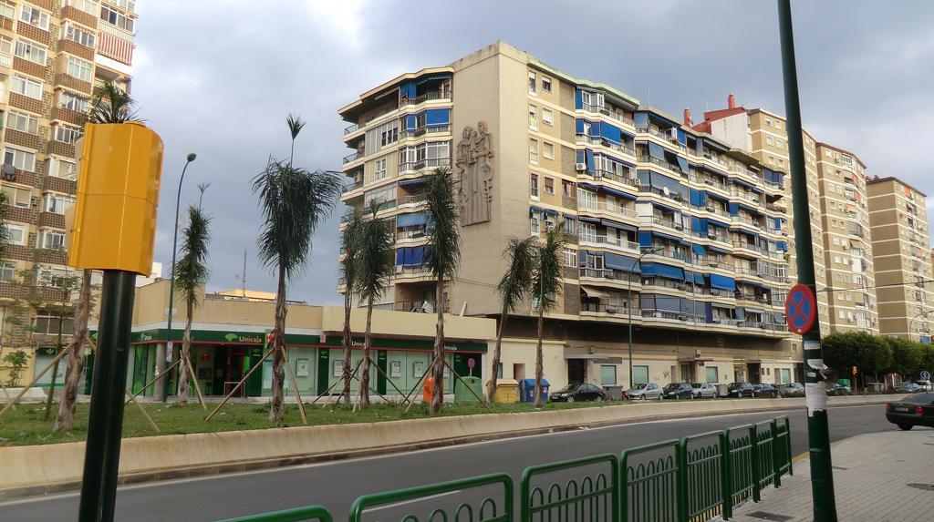 Apartamento Huelin Малага Екстер'єр фото